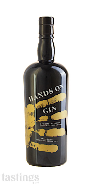 Hands On Gin By David Gölles
